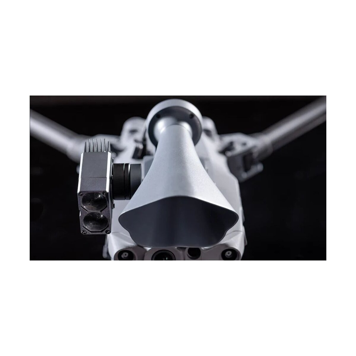 CZI - DJI M30 Serie Lautsprecher und Scheinwerfer LP12