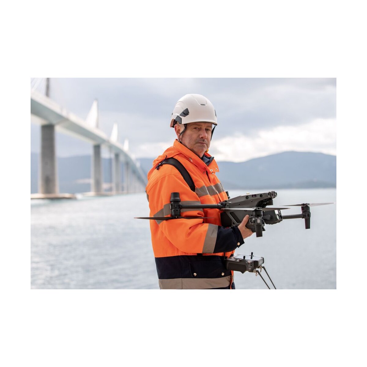 DJI Matrice M30T (ohne Akkus / inkl. 12 Monate DJI Care Enterprise Basic, 1x Maintenance)