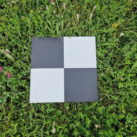 Bodenmarkierung, ca 40*40 cm, Schachbrett